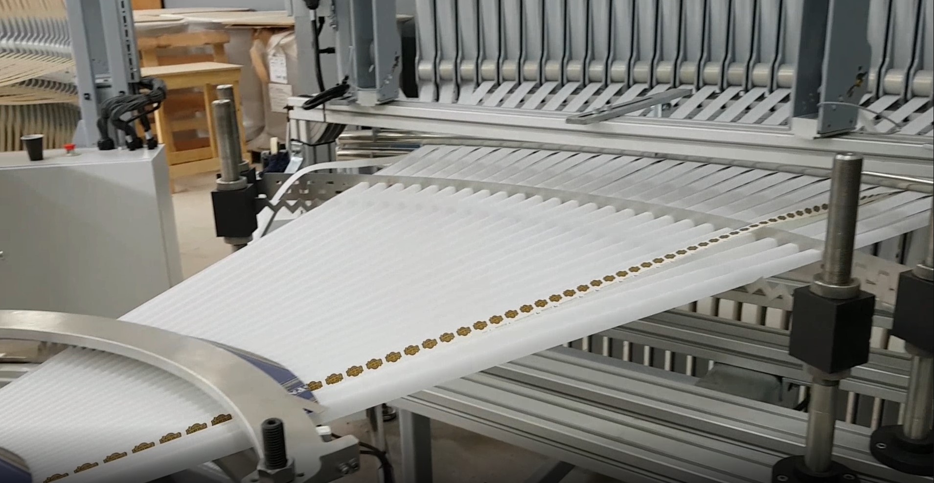 RYO ( Roll Your Own ) Booklet Machine MP TECHNIC